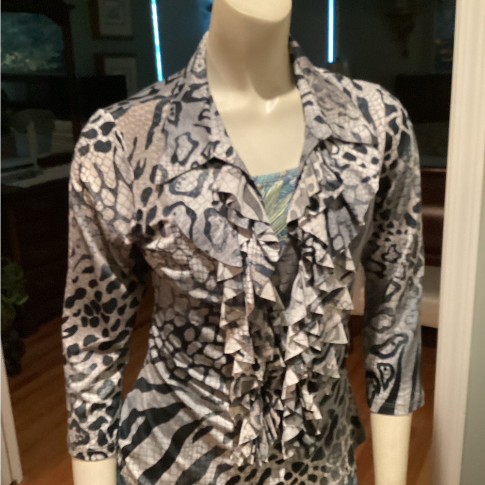 Laura Max Animal Print Ruffle Blouse - Picture 12 of 14